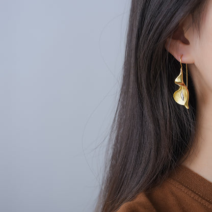 Calla Lily Flower Earrings