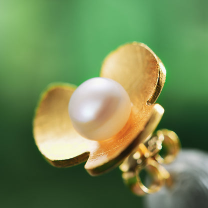 Pearl Clover Leaf Stud Earrings