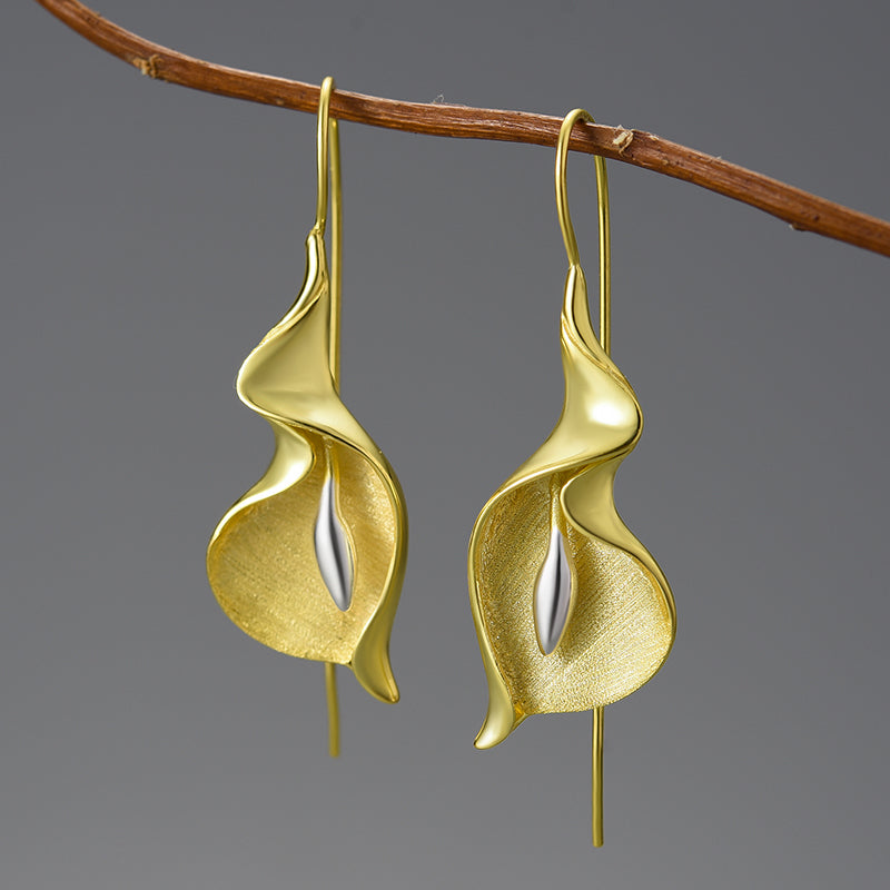 Calla Lily Flower Earrings